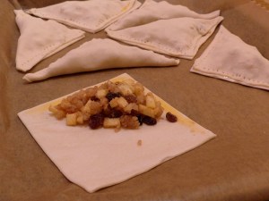 appleturnoversfillingonpastry