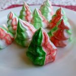 Christmas Tree Meringues