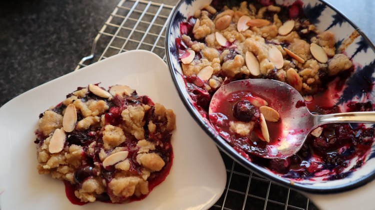 blueberry crumble 2