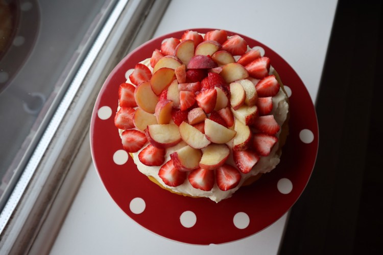 summer fruit cream cheese cake 3