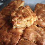 white chocolate chip macadamia blondies